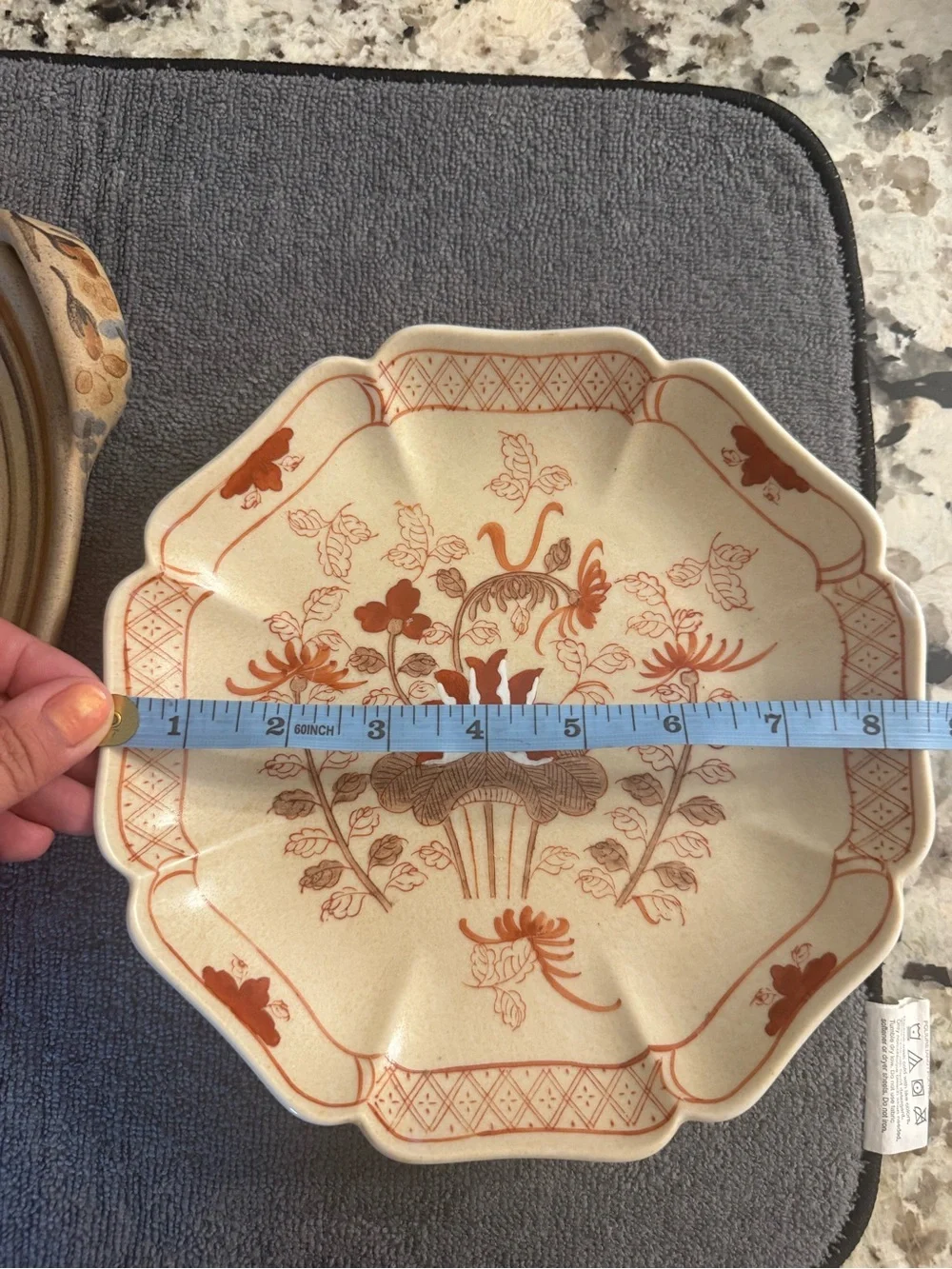 Floral Scalloped Porcelain Serving Plate in Cream & Rust, Japan/Hong Kong, EUC